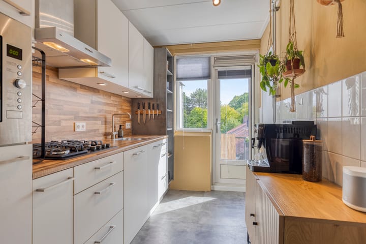 Photo 3 of Joost van den Vondellaan 57