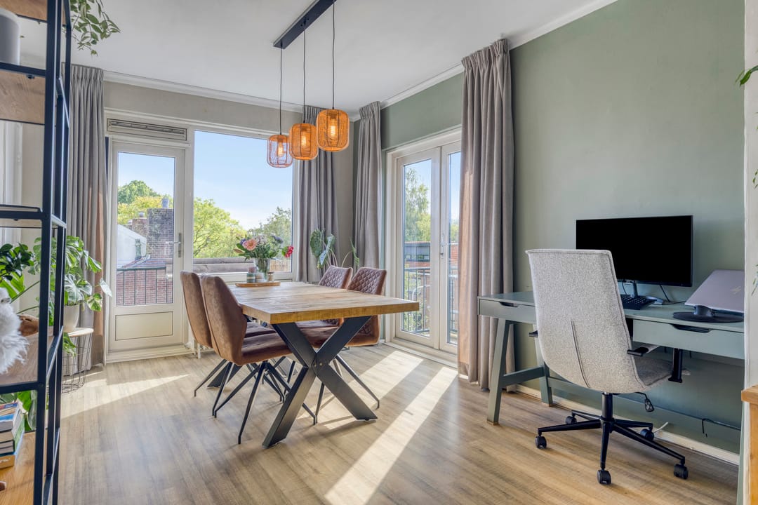 Photo 17 of Joost van den Vondellaan 57