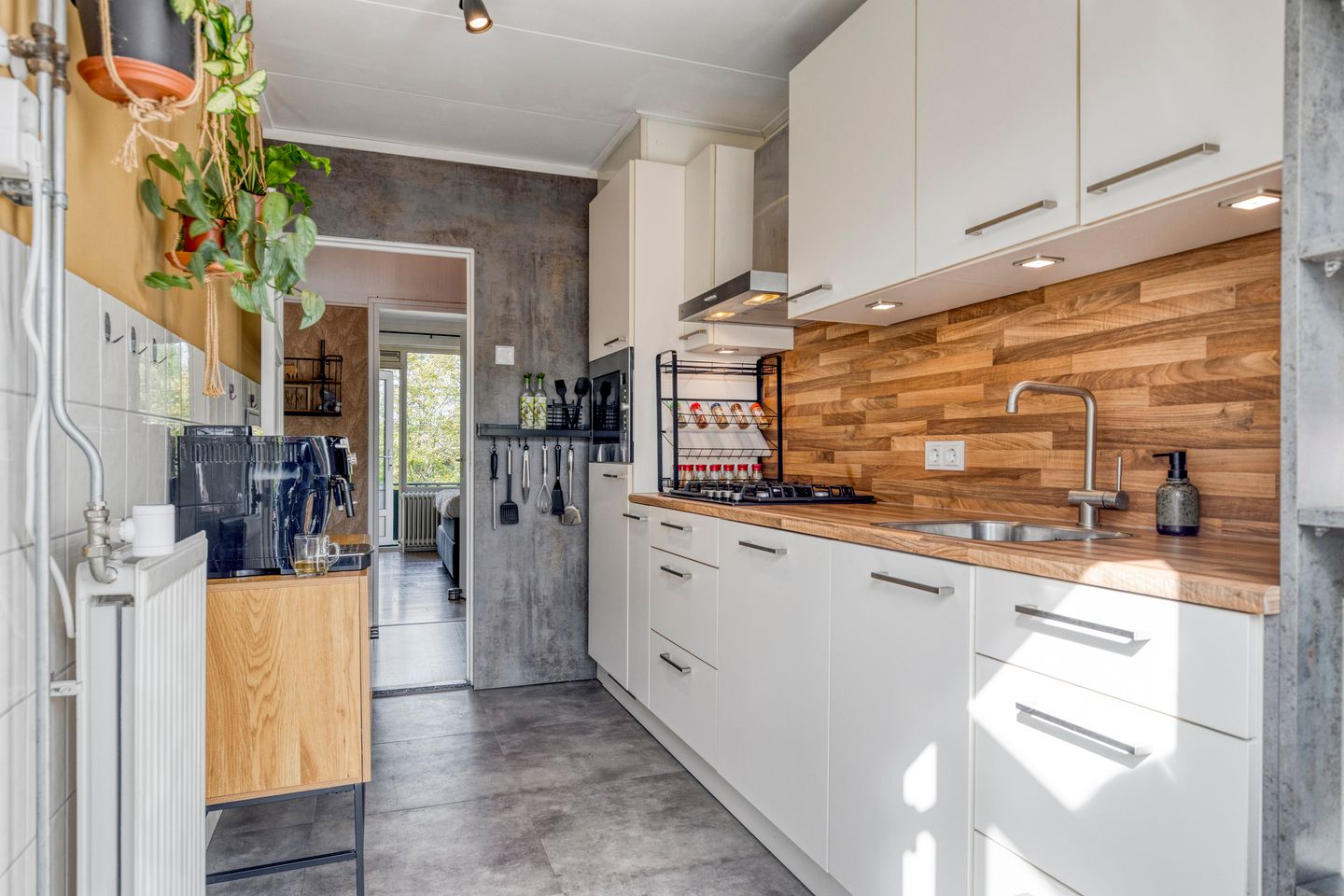 Photo 20 of Joost van den Vondellaan 57