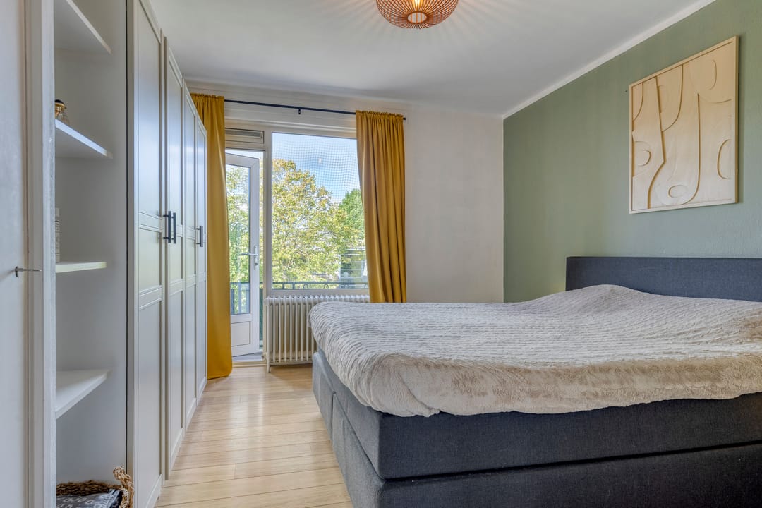 Photo 22 of Joost van den Vondellaan 57