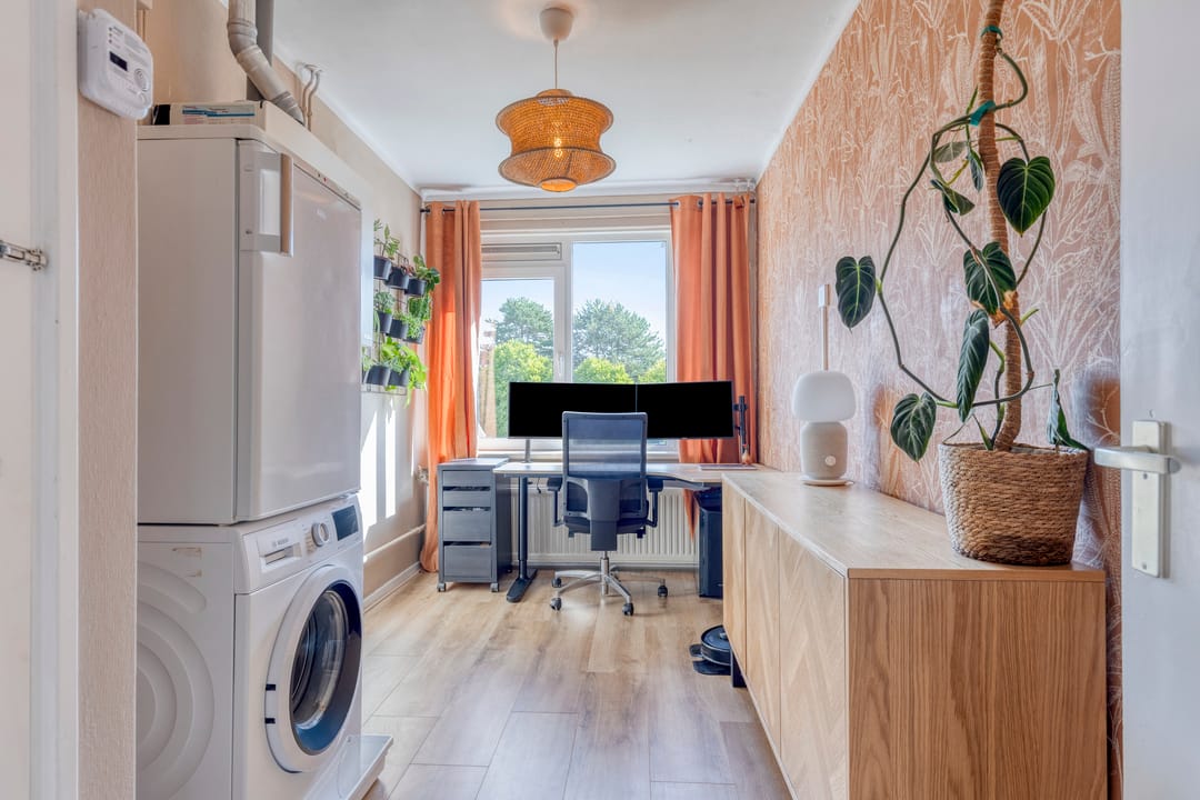 Photo 26 of Joost van den Vondellaan 57