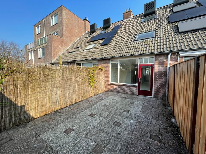 Photo 4 of M. Gandhilaan 14