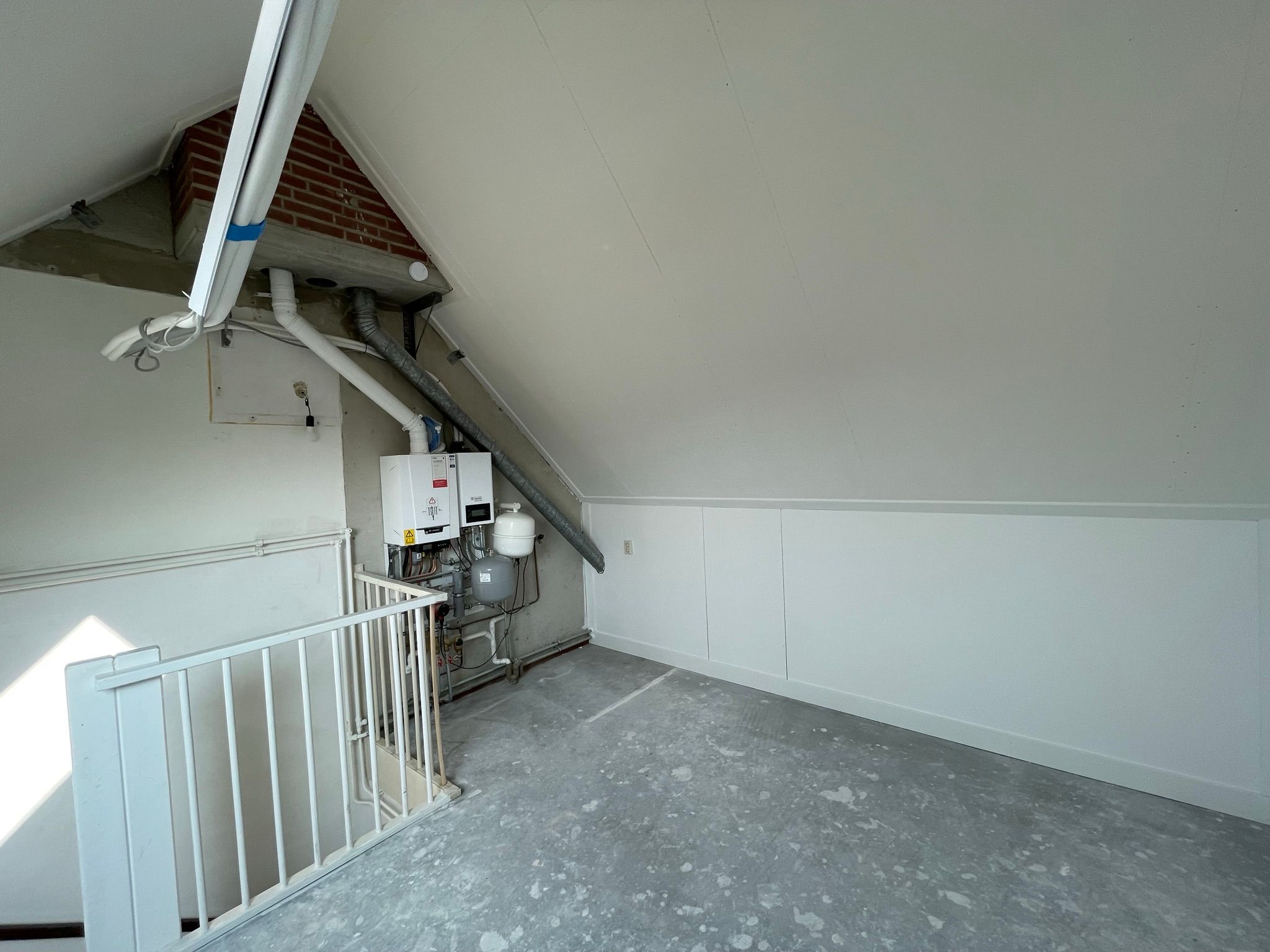 Photo 12 of M. Gandhilaan 14