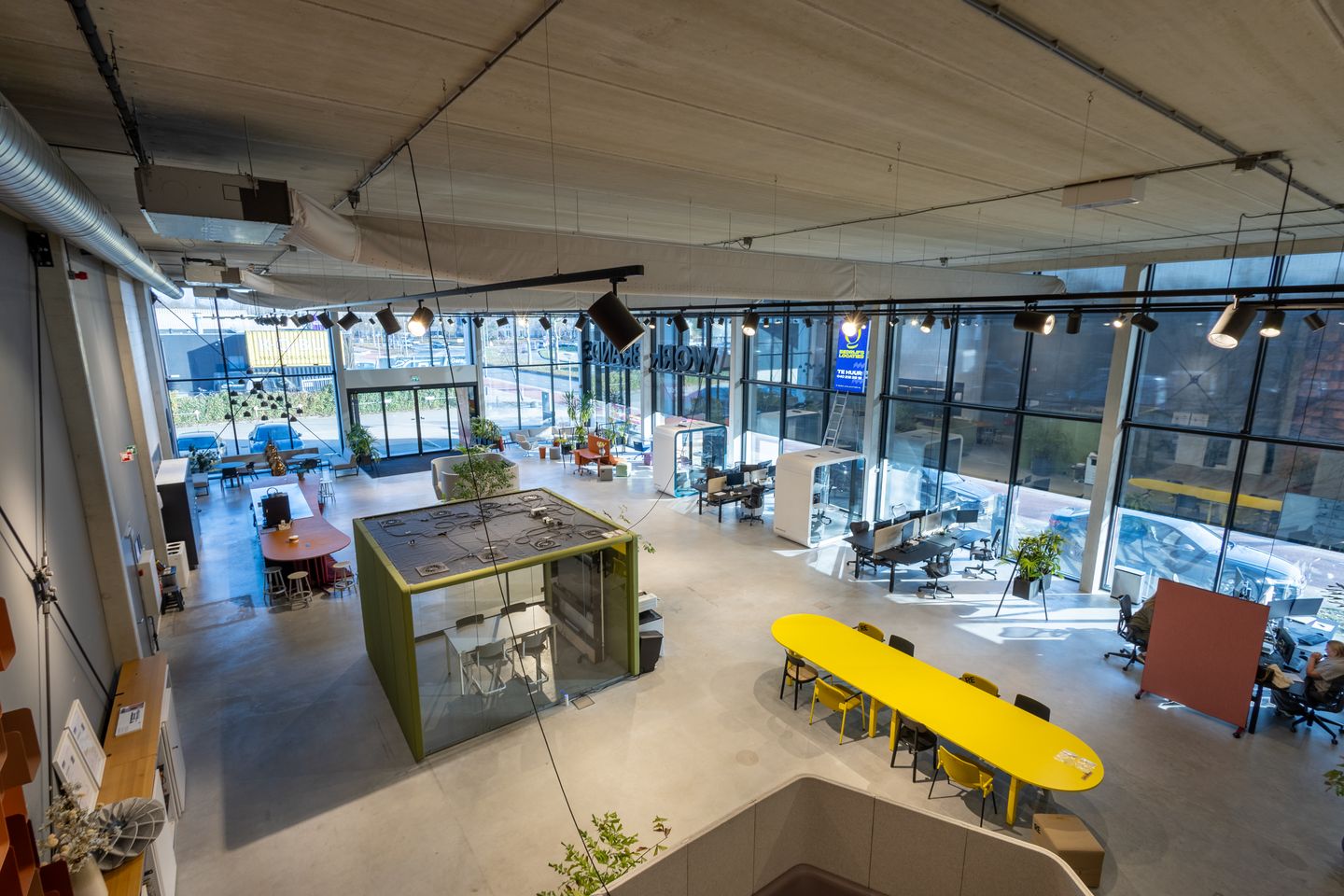 Bekijk foto 5 van Meerenakkerweg 8