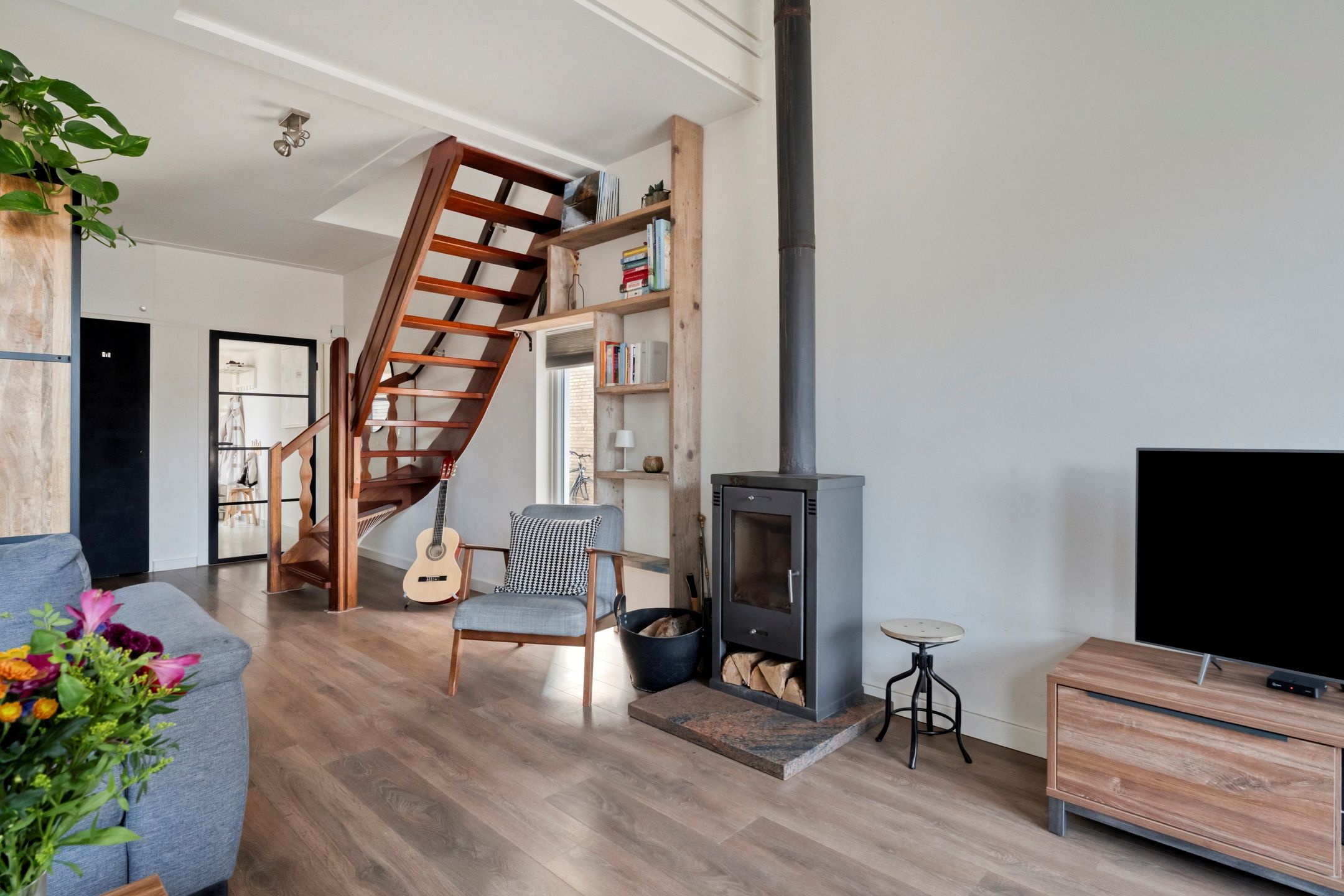 Photo 6 of Bilderdijkstraat 22