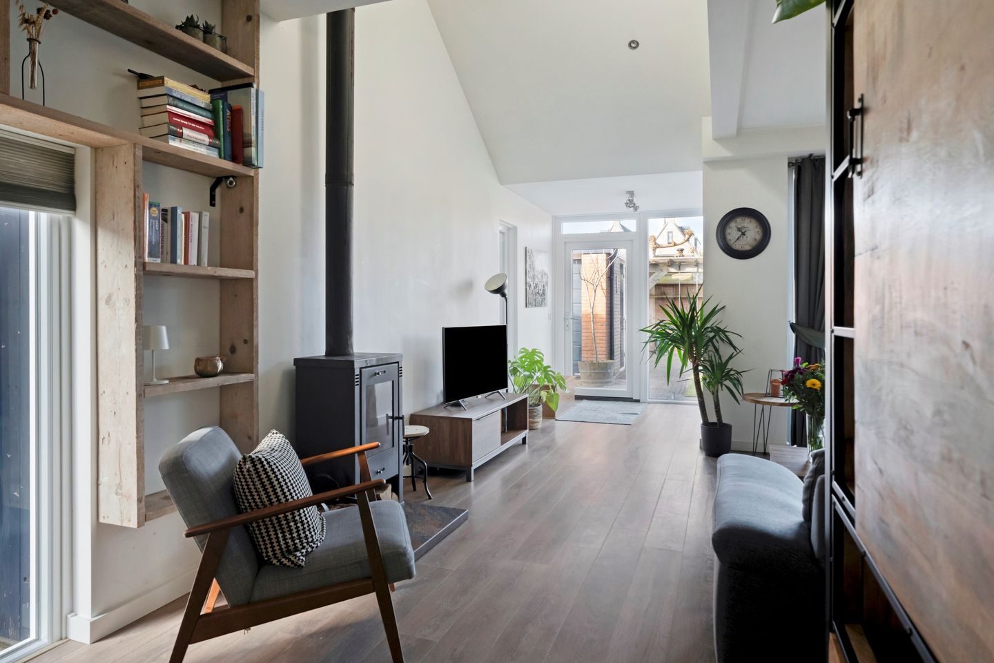 Photo 10 of Bilderdijkstraat 22