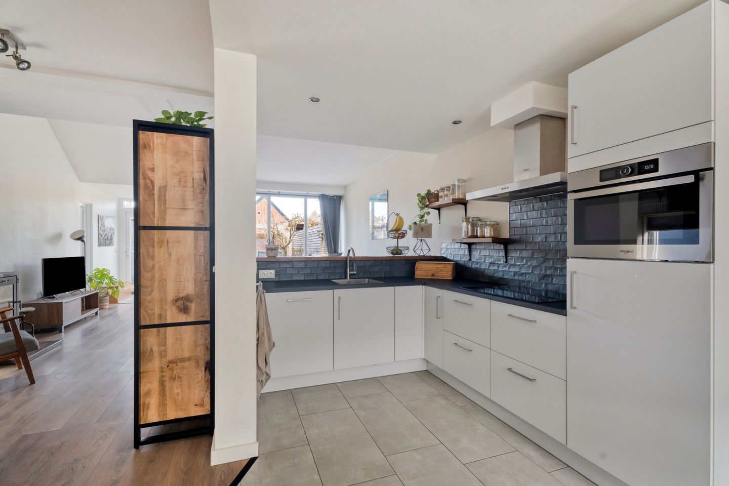 Photo 20 of Bilderdijkstraat 22