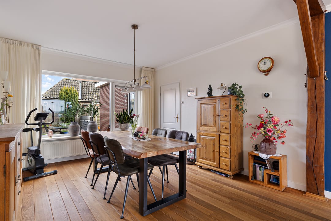 Spacious Corner Family Home with Ground Floor Living in Hasselt — 21