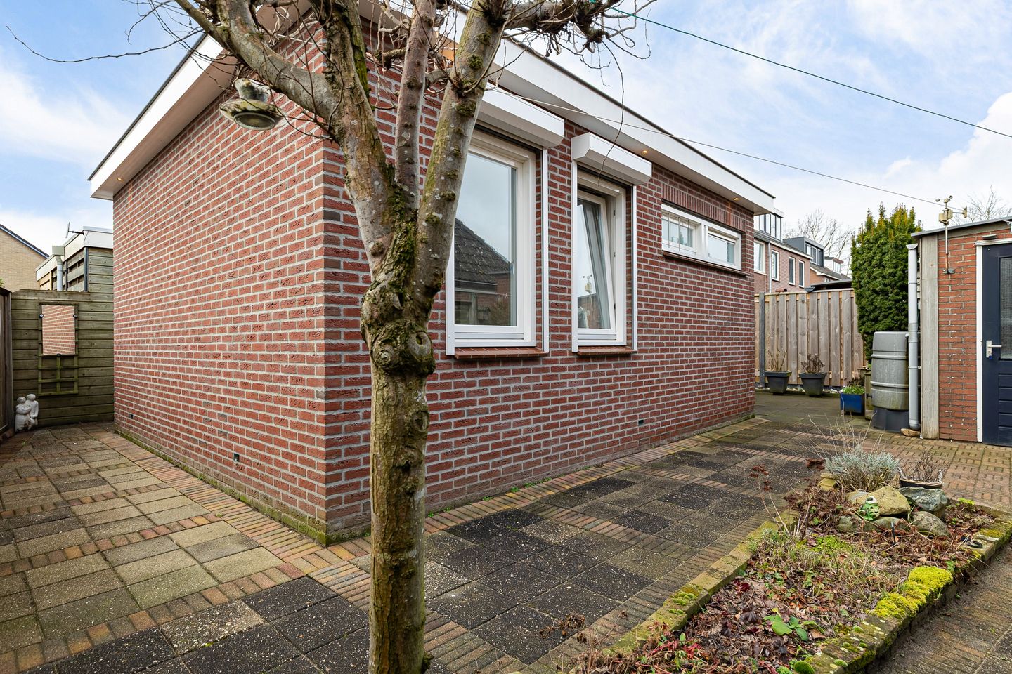 Spacious Corner Family Home with Ground Floor Living in Hasselt — 37
