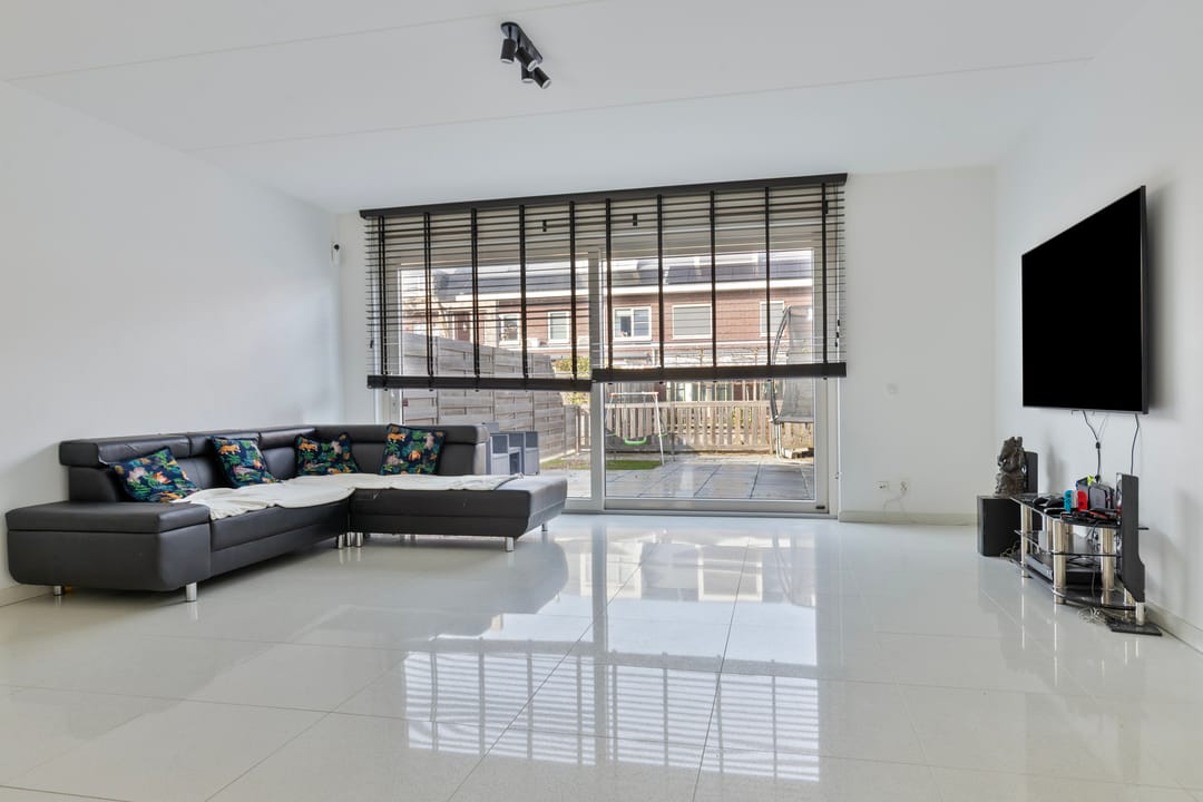 Foto 2 van Eenruiter 24