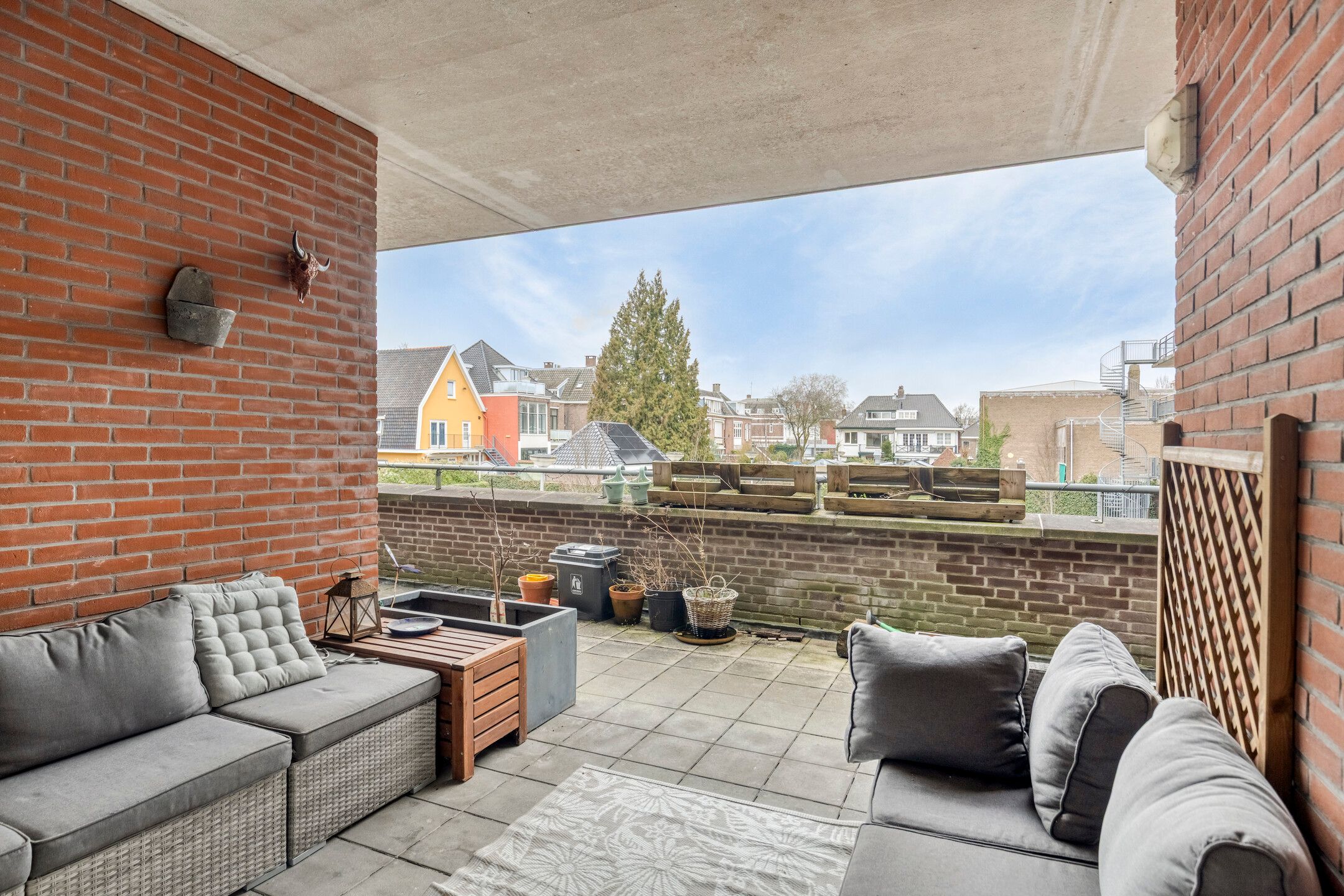 Photo 18 of Van Oldenbarneveldtstraat 15-10