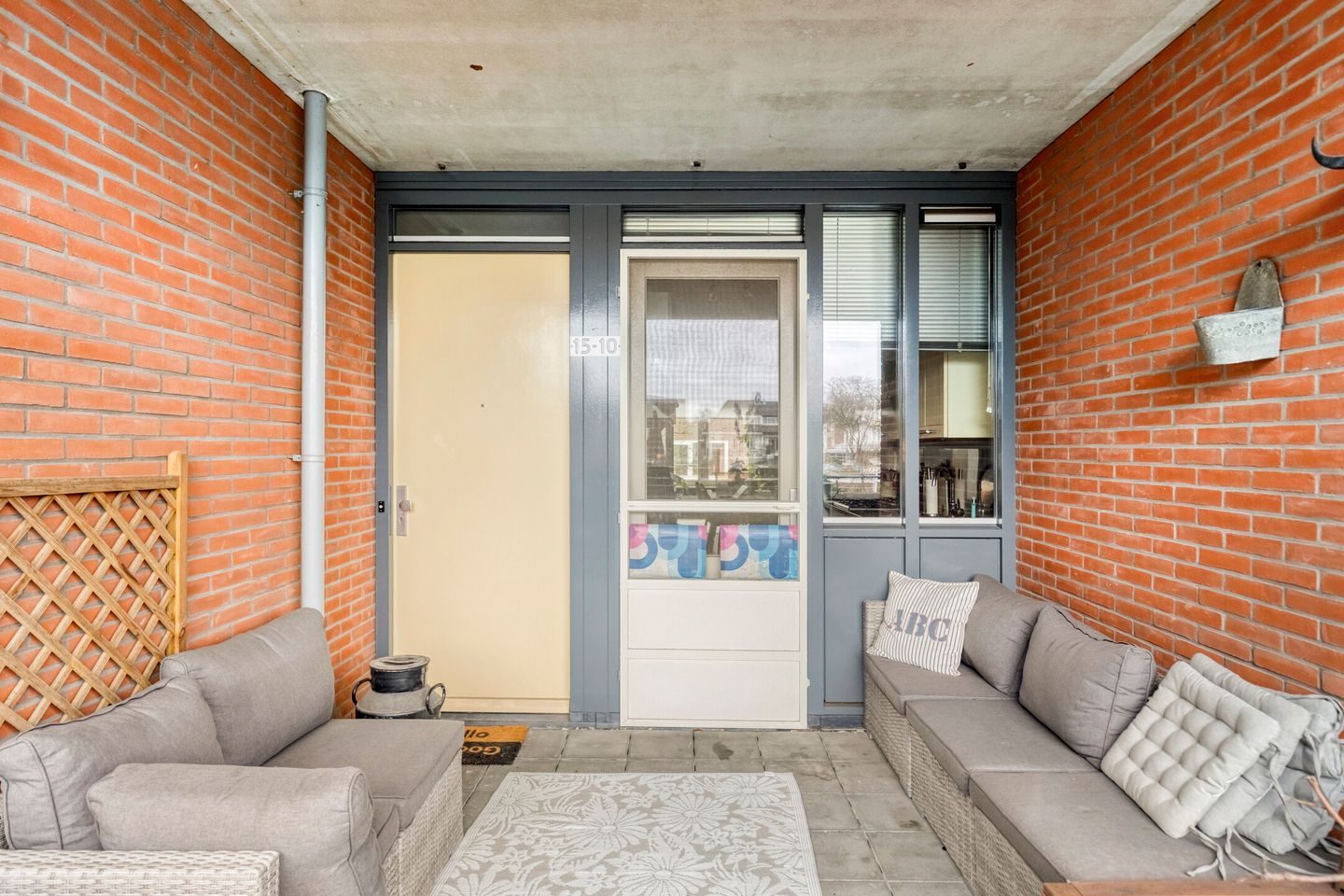 Photo 20 of Van Oldenbarneveldtstraat 15-10