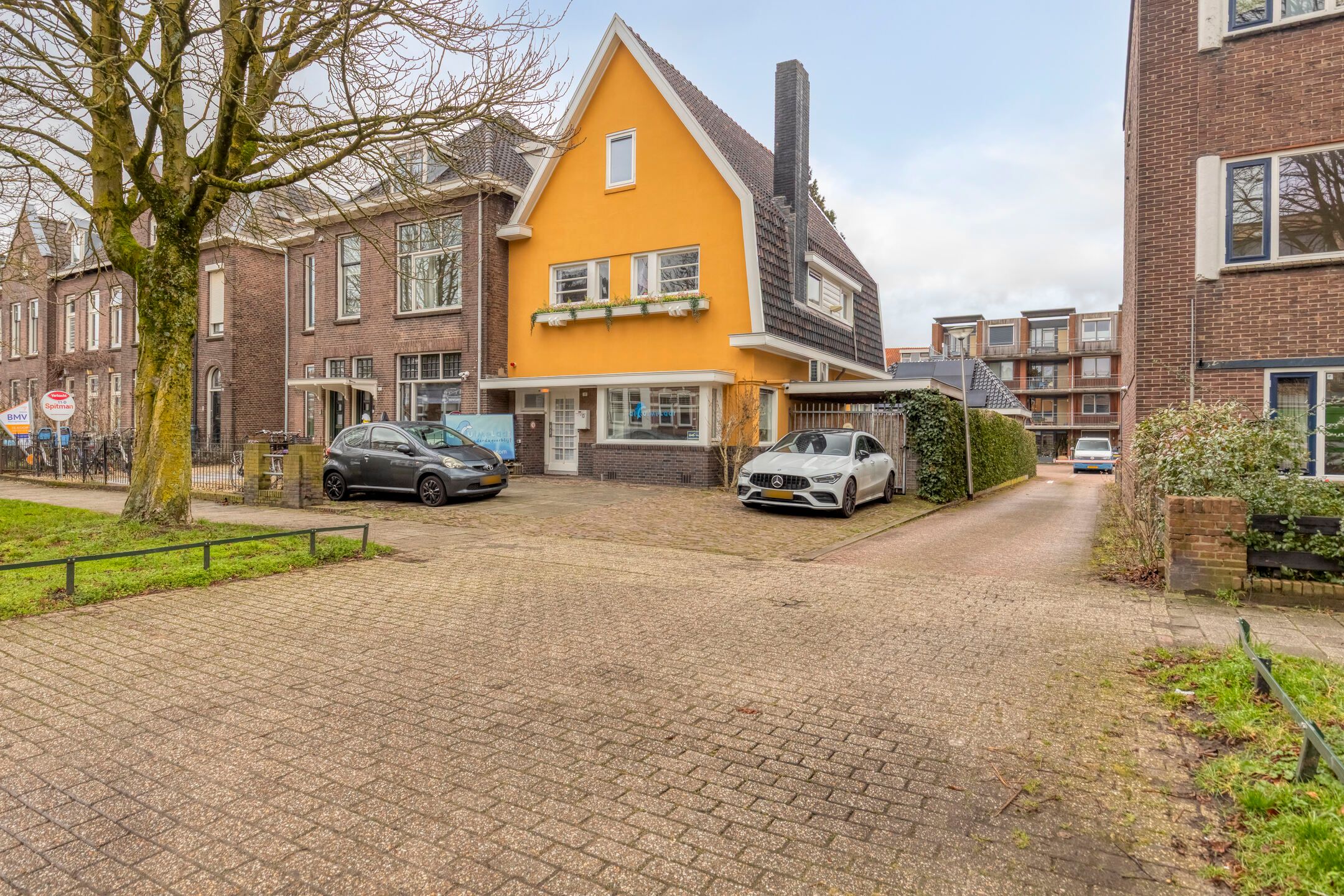 Photo 27 of Van Oldenbarneveldtstraat 15-10