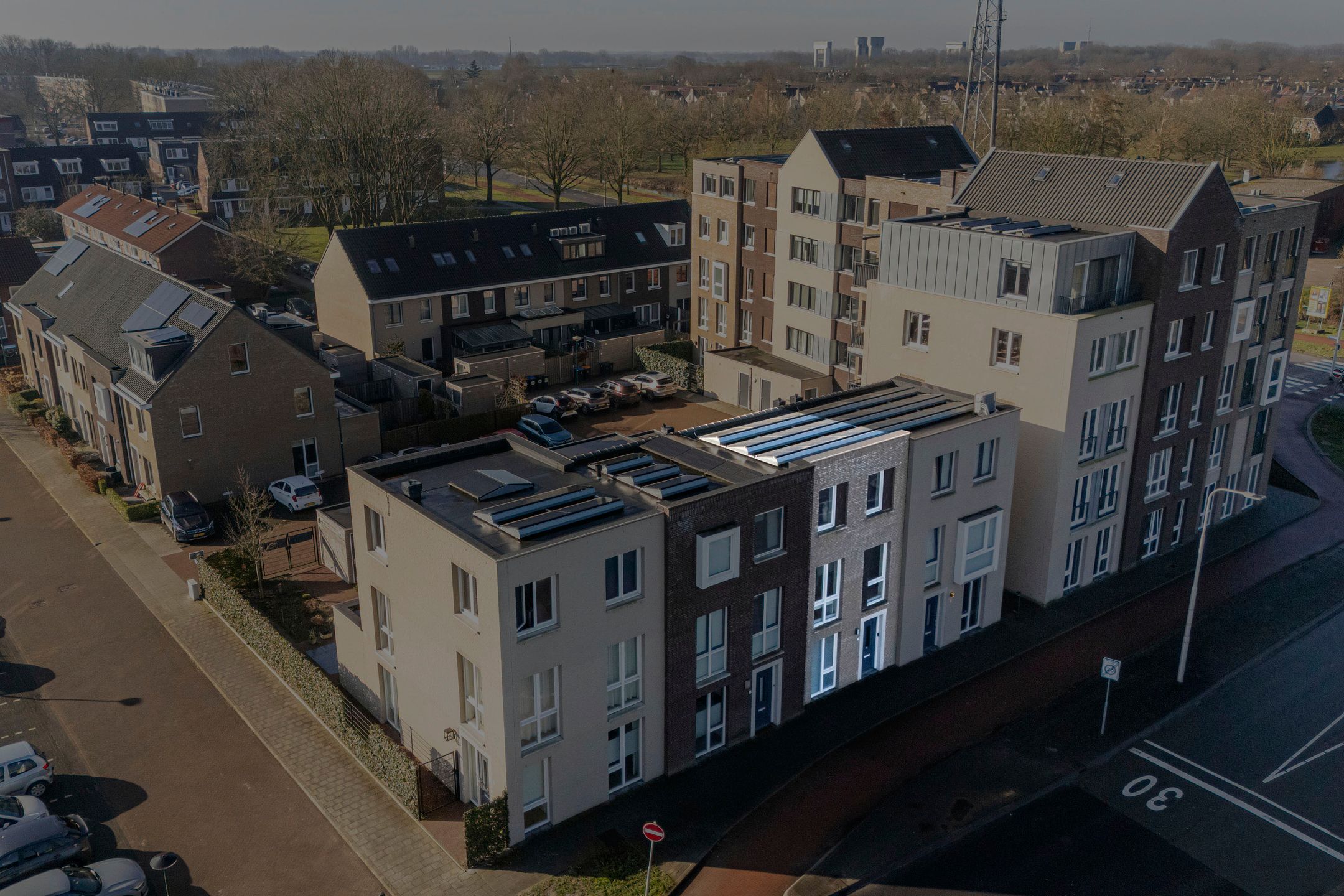 Move-in ready, energy-efficient townhouse with 5 bedrooms and sunny south-facing garden — 36