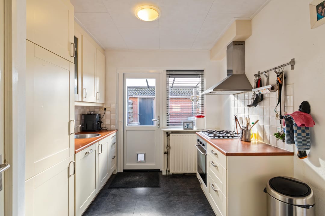 Photo 7 of Schoolstraat 8