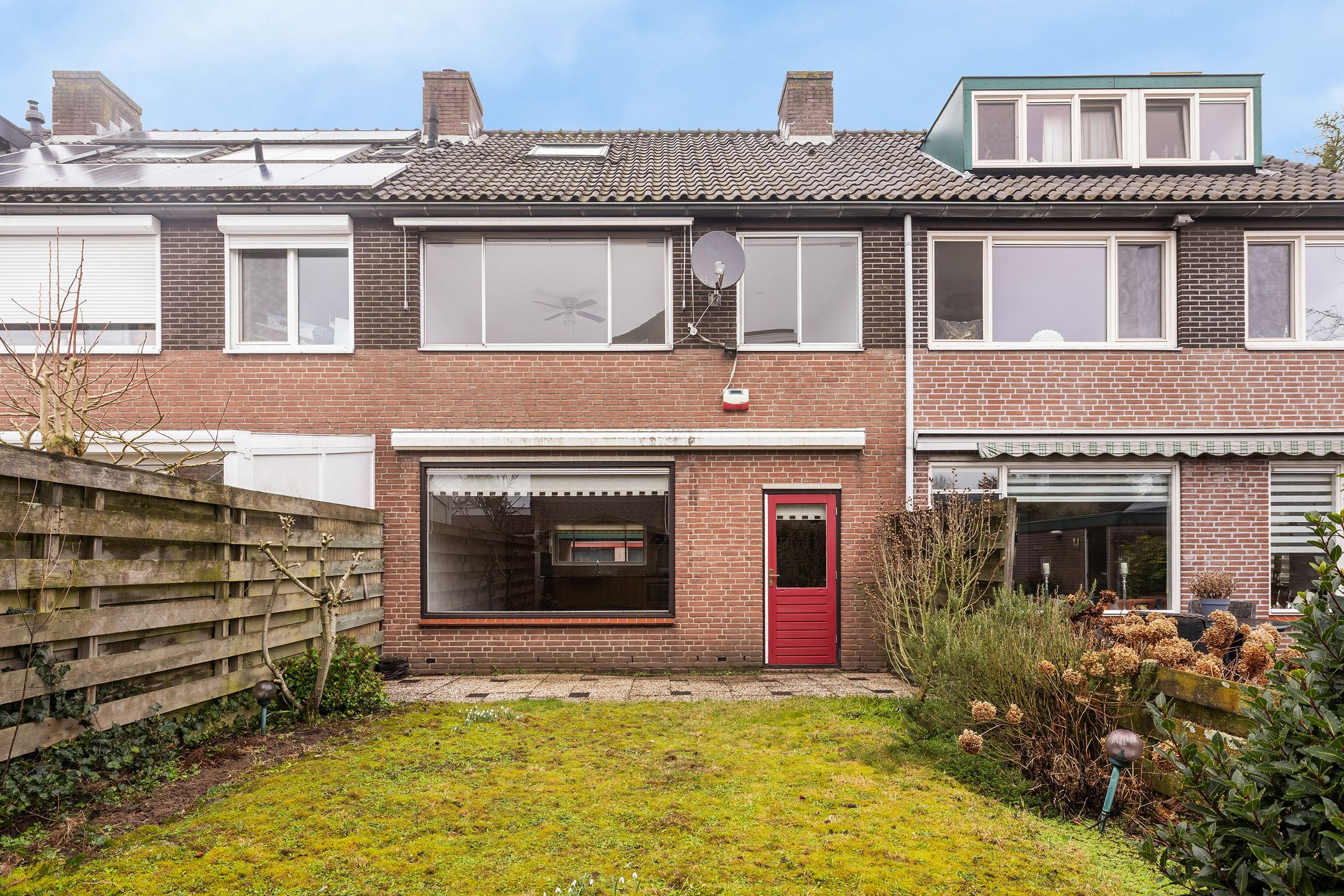 Spacious Family Home with Carport in Green Amersfoort Neighborhood — 12