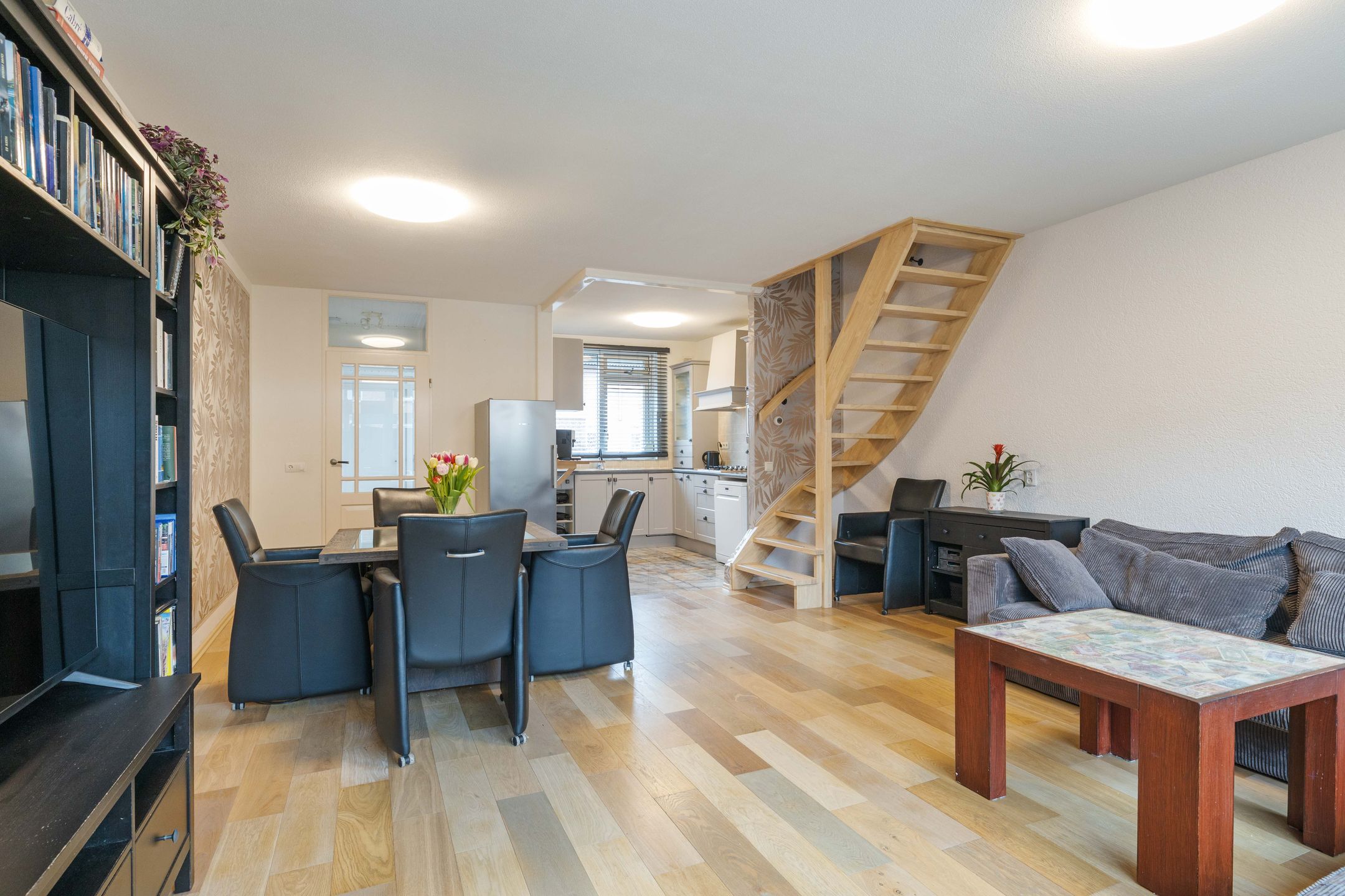 Foto 9 van Marjoleinhof 32