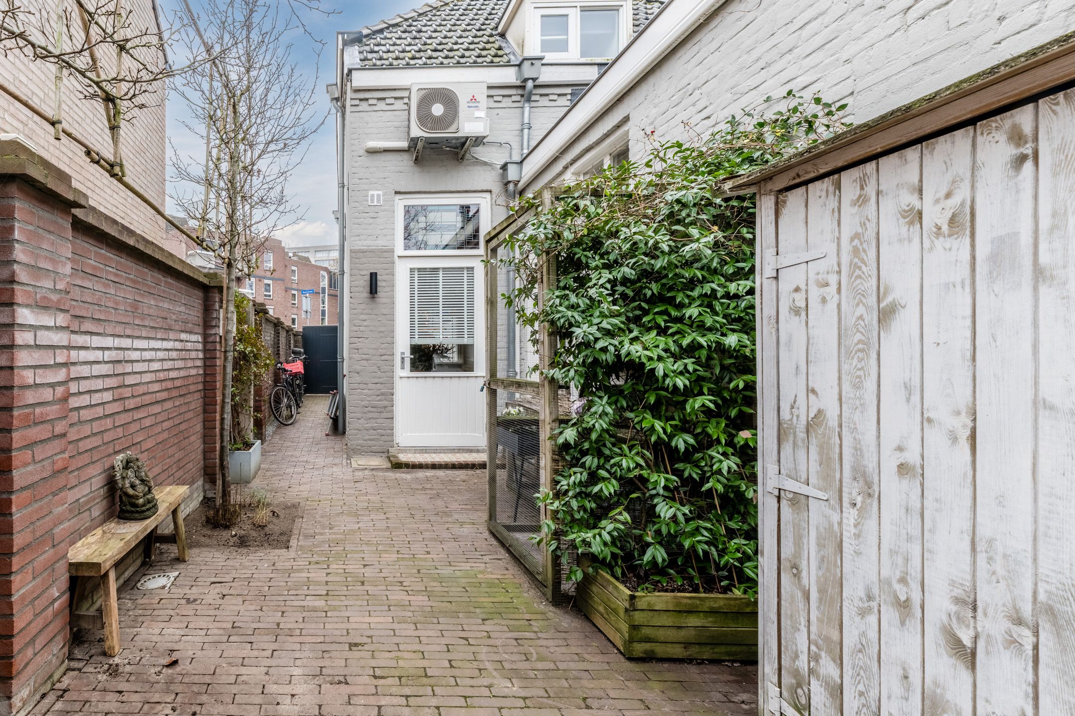 Photo 27 of Houtstraat 2