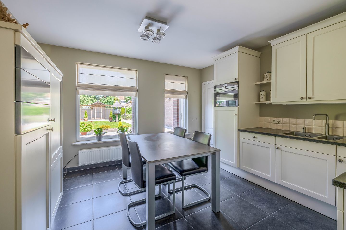 Foto 19 van Dokter Duchateaustraat 25