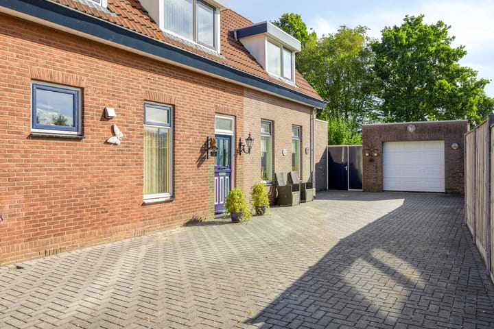 Heerma van Vossstraat 13