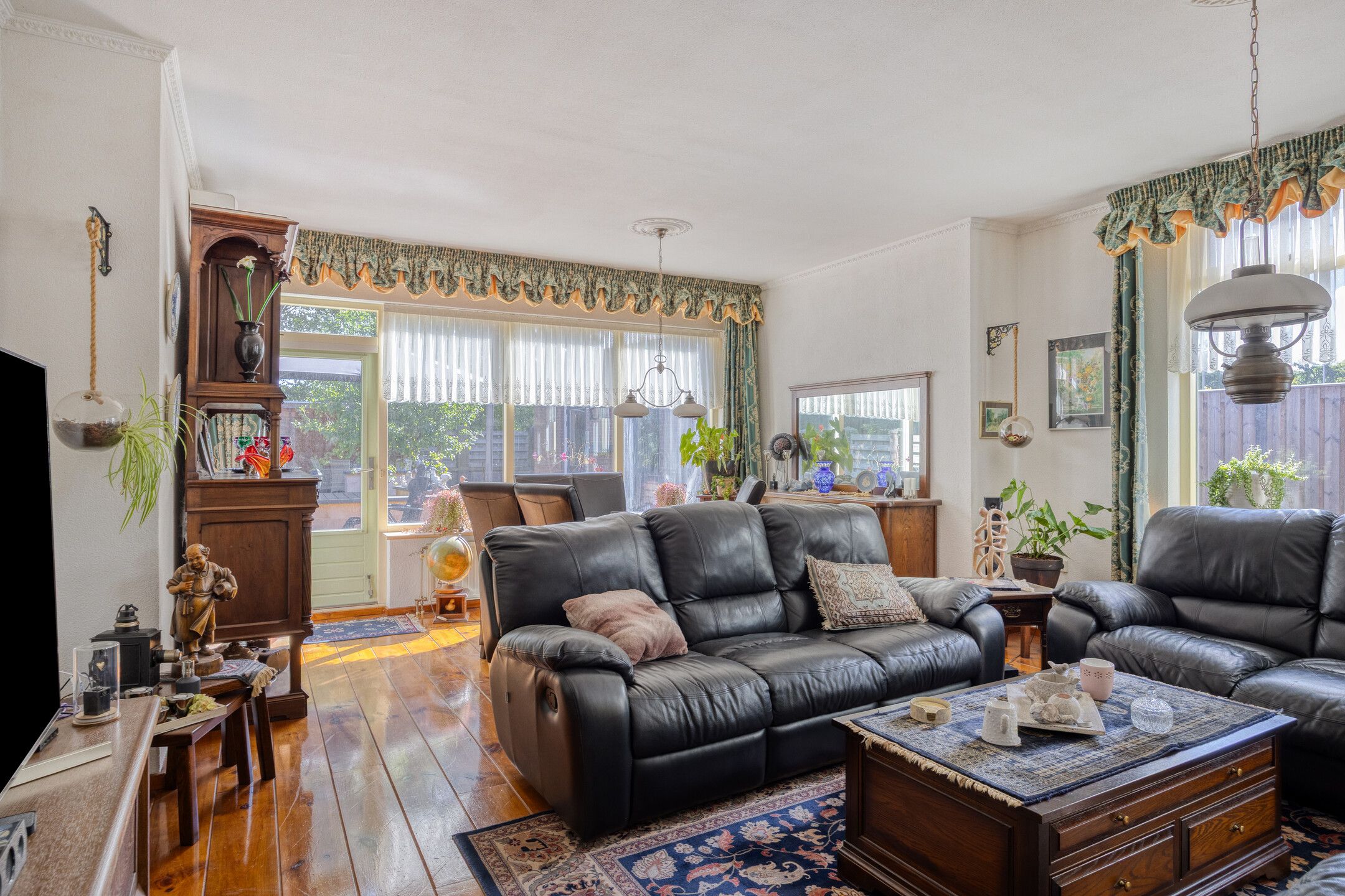 Foto 9 van Heerma van Vossstraat 13