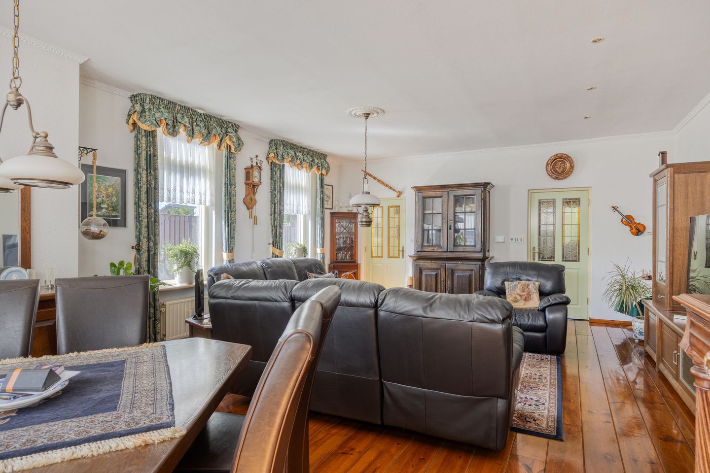 Foto 10 van Heerma van Vossstraat 13