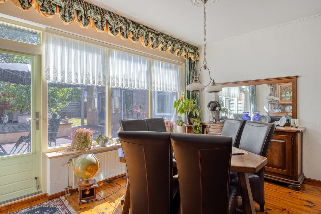 Foto 11 van Heerma van Vossstraat 13