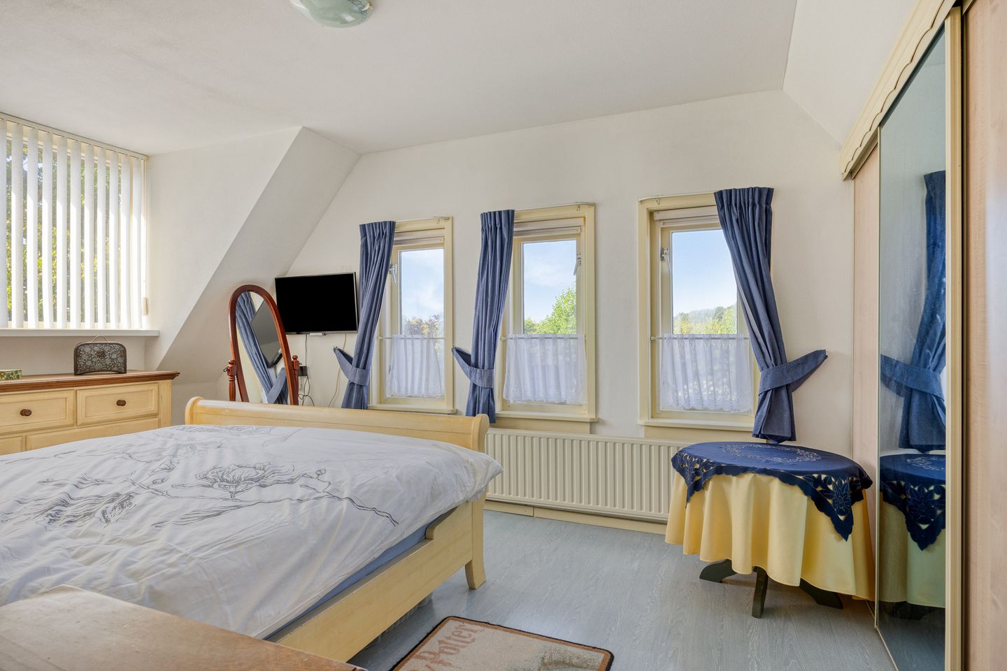 Foto 25 van Heerma van Vossstraat 13