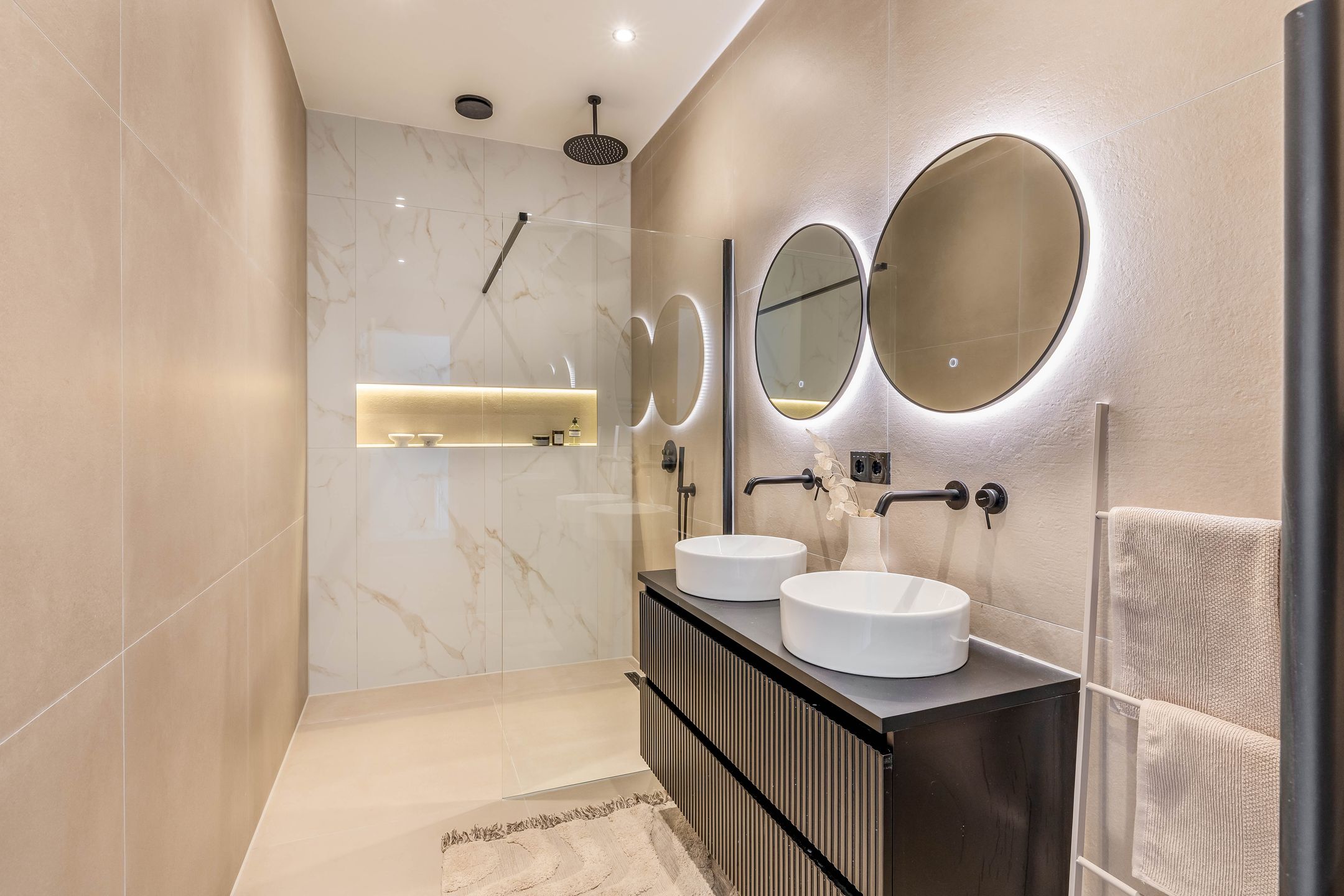 Photo 3 of Nieuwe Binnenweg 287-B01