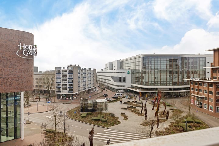 Boulevard 1945 91 main image