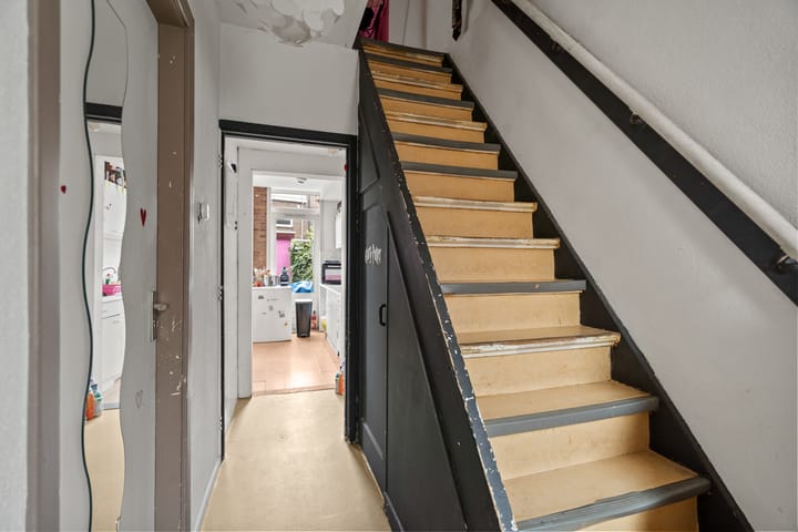 Photo 3 of Adelboldstraat 23