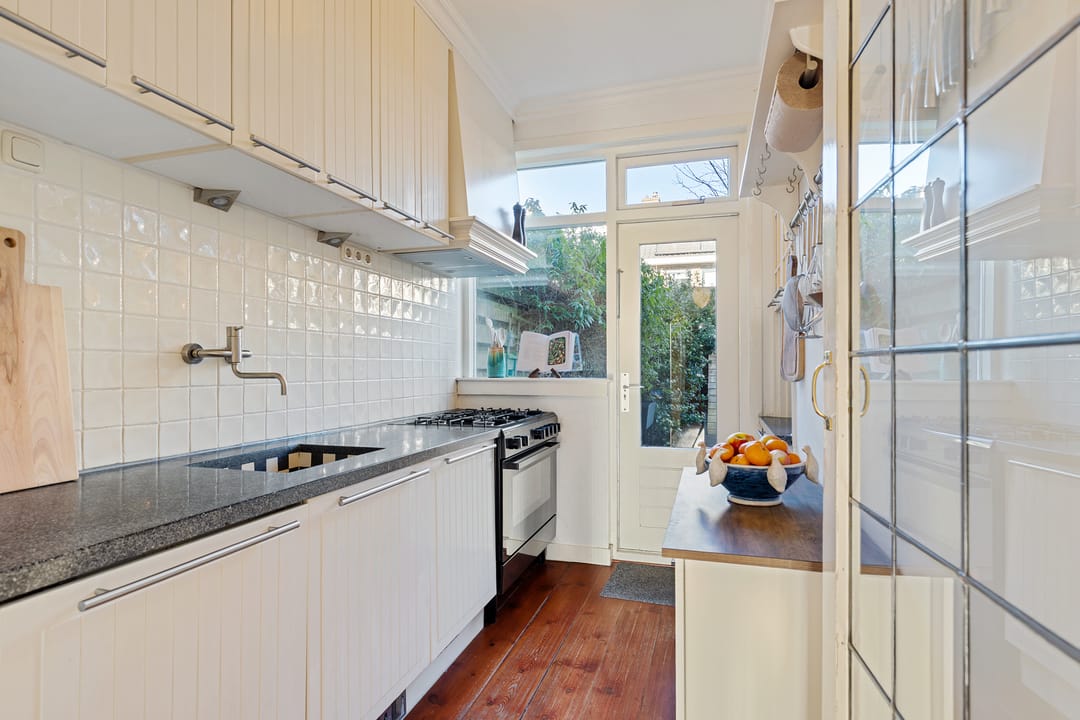 Foto 11 van Brederostraat 95