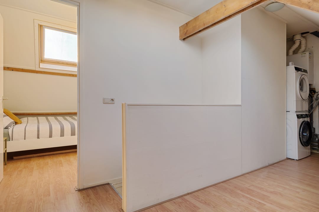 Foto 32 van Brederostraat 95