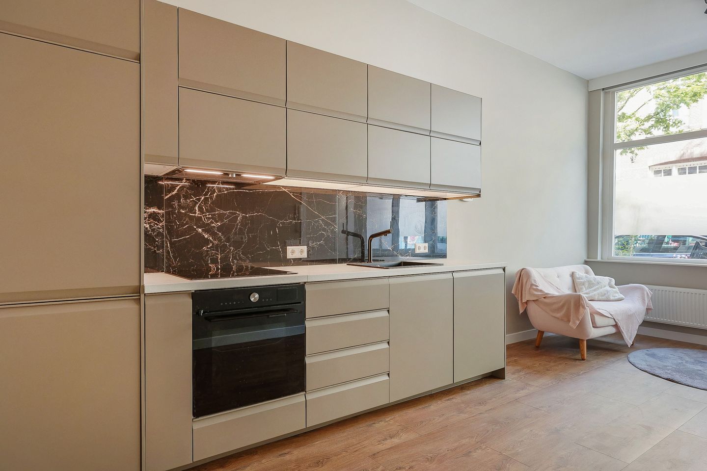 Foto 5 van Van Ostadestraat 110-A