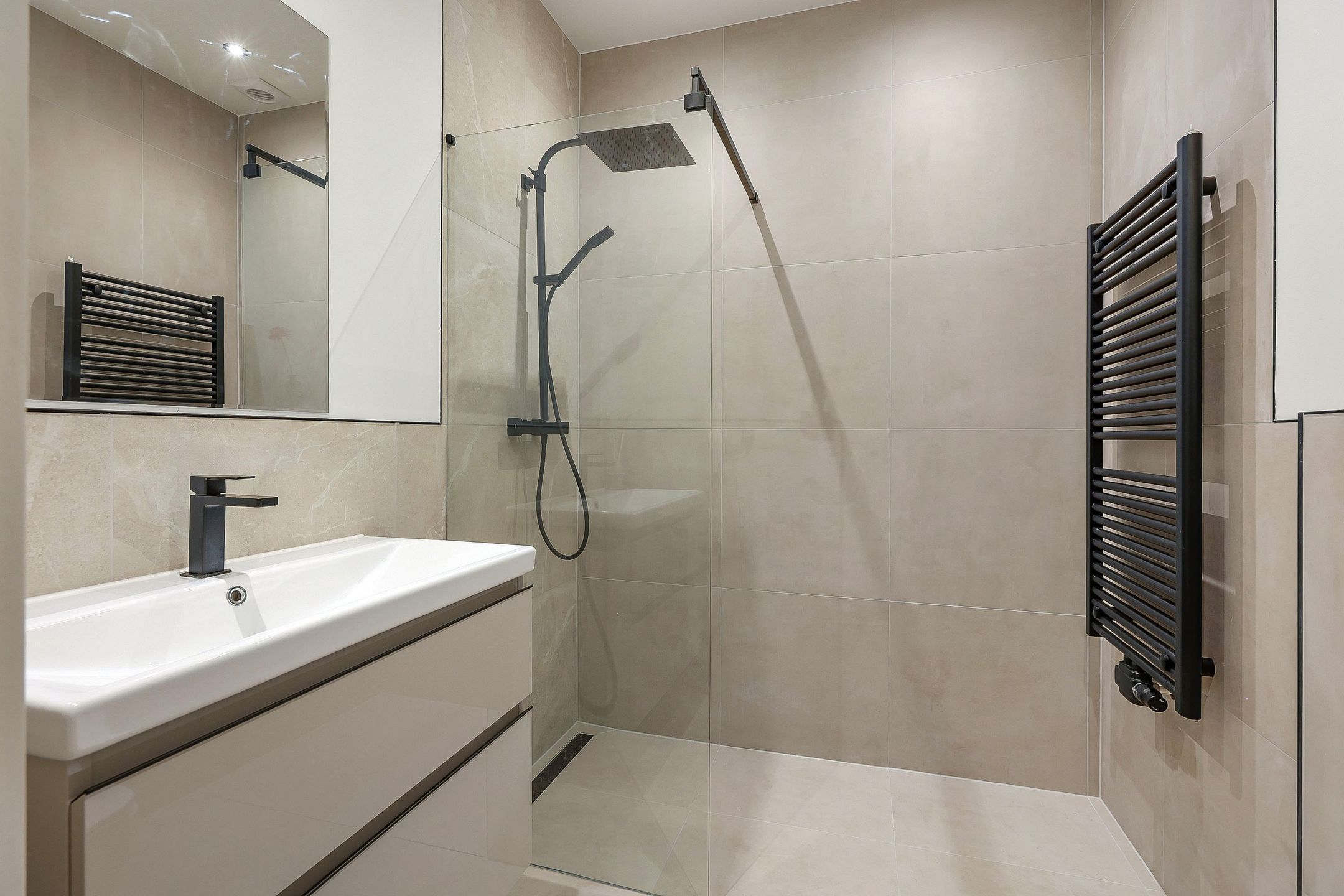 Foto 9 van Van Ostadestraat 110-A