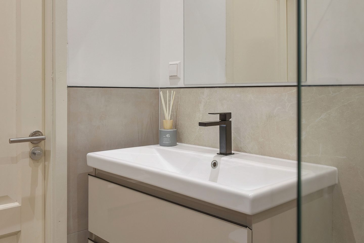 Foto 10 van Van Ostadestraat 110-A