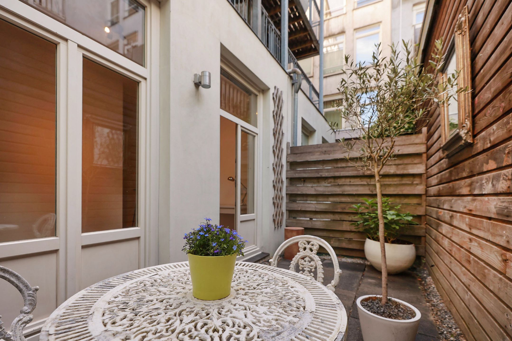 Foto 15 van Van Ostadestraat 110-A