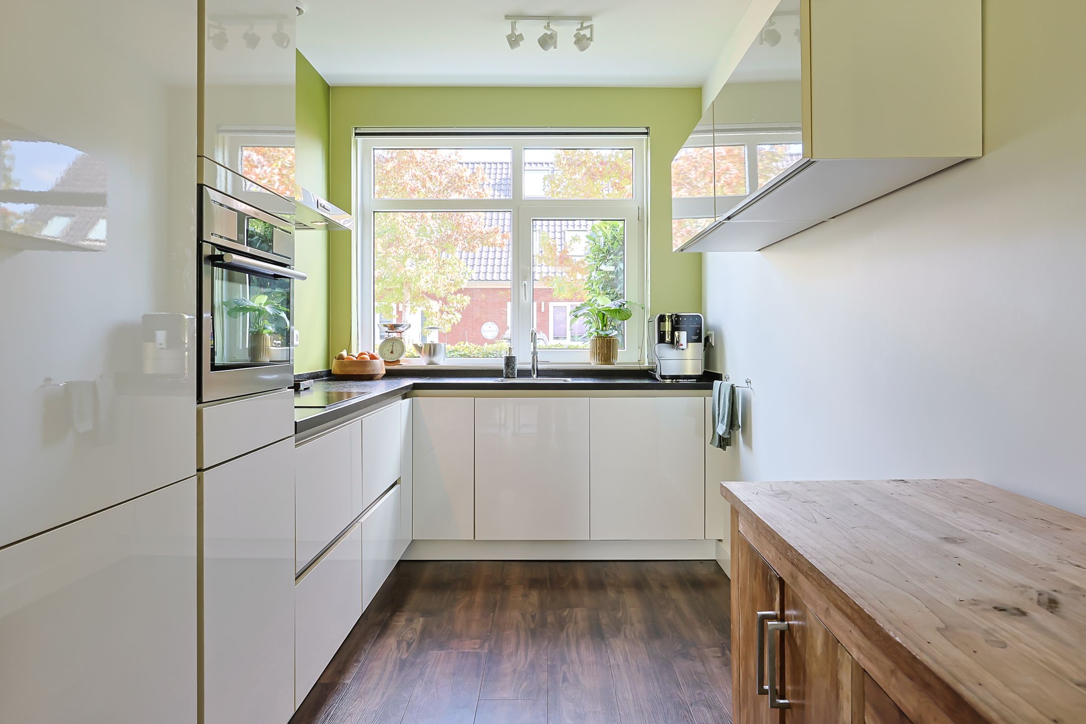 Photo 12 of Wederik 5