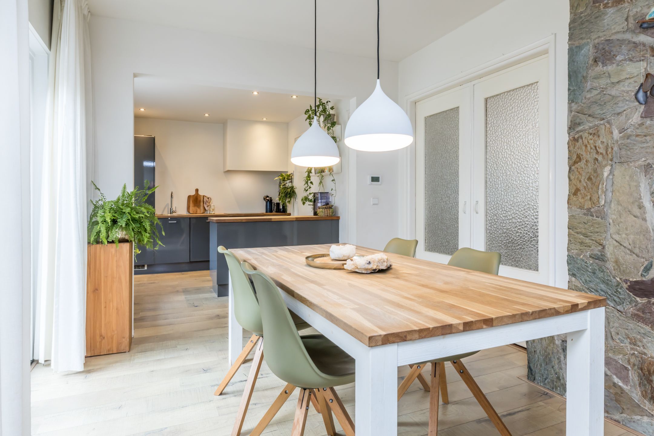 Photo 12 of Schipholstraat 7