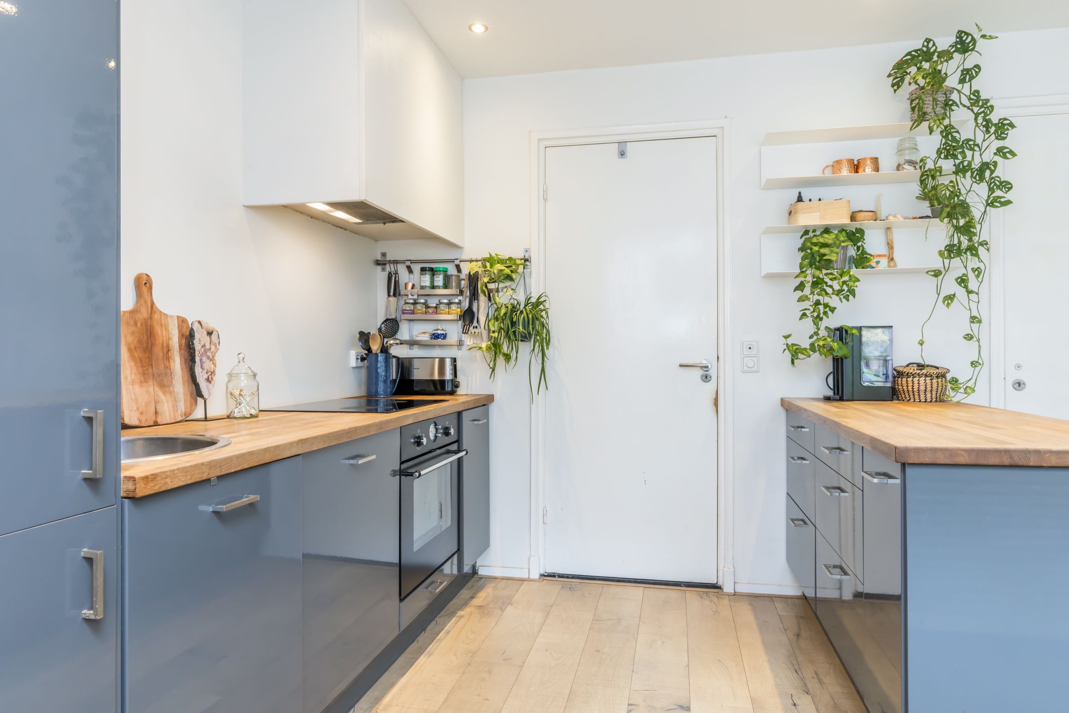 Photo 15 of Schipholstraat 7