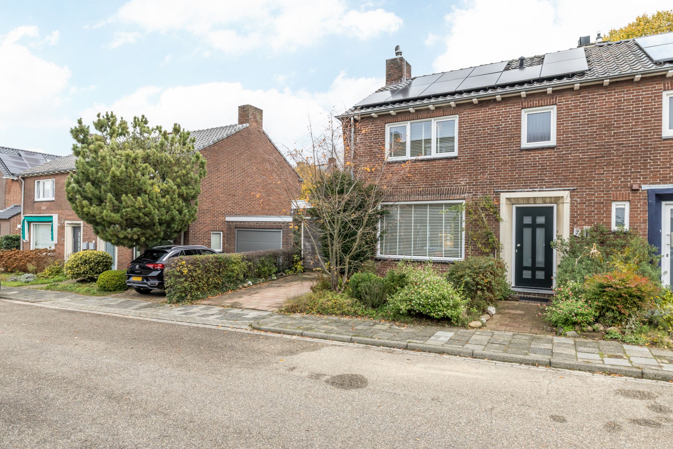 Photo 36 of Schipholstraat 7