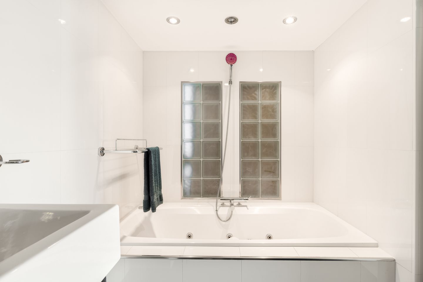 Photo 25 of Poterne 8