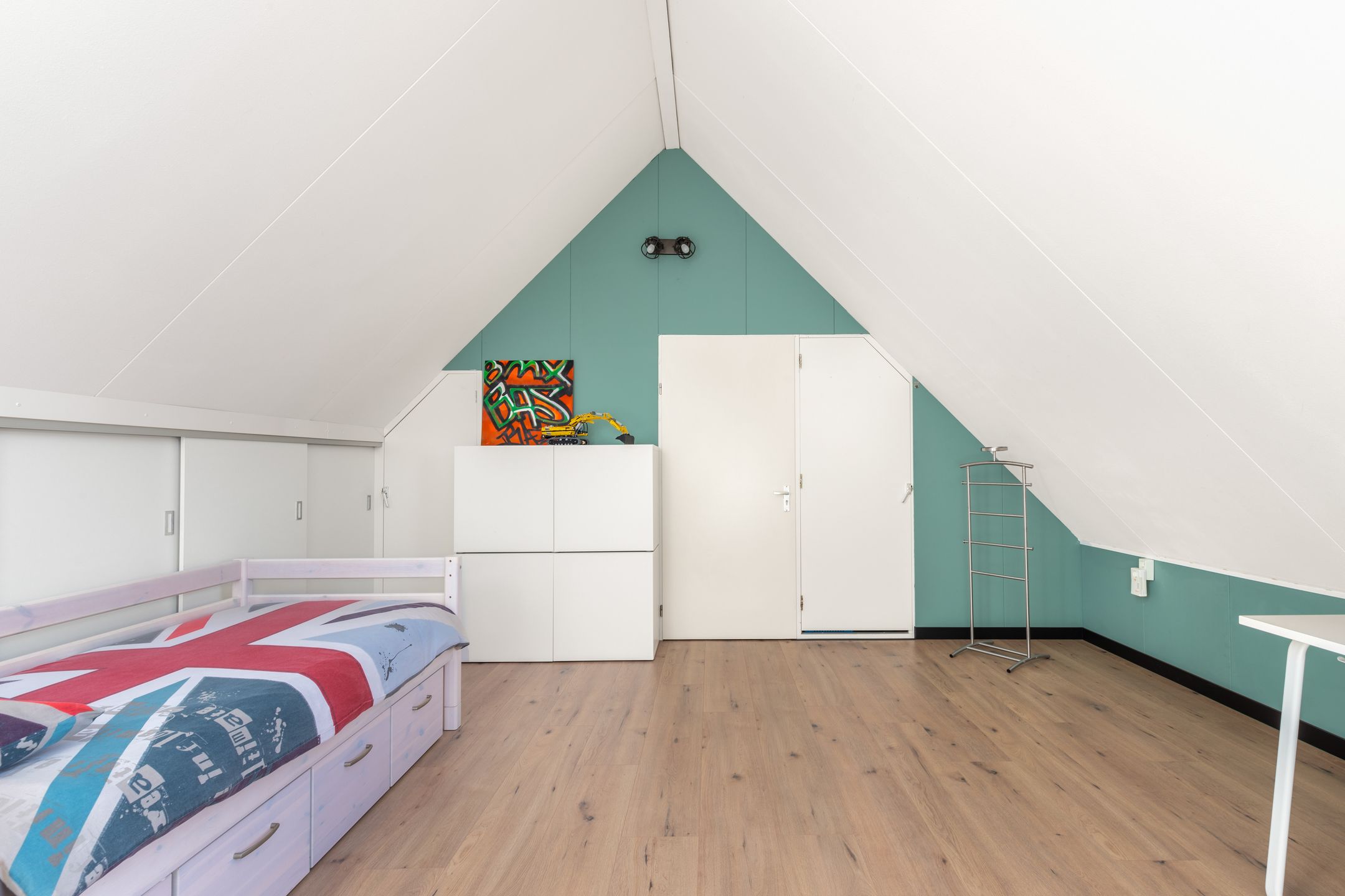 Photo 33 of Poterne 8