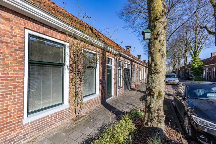 Photo 4 of Willemstraat 46