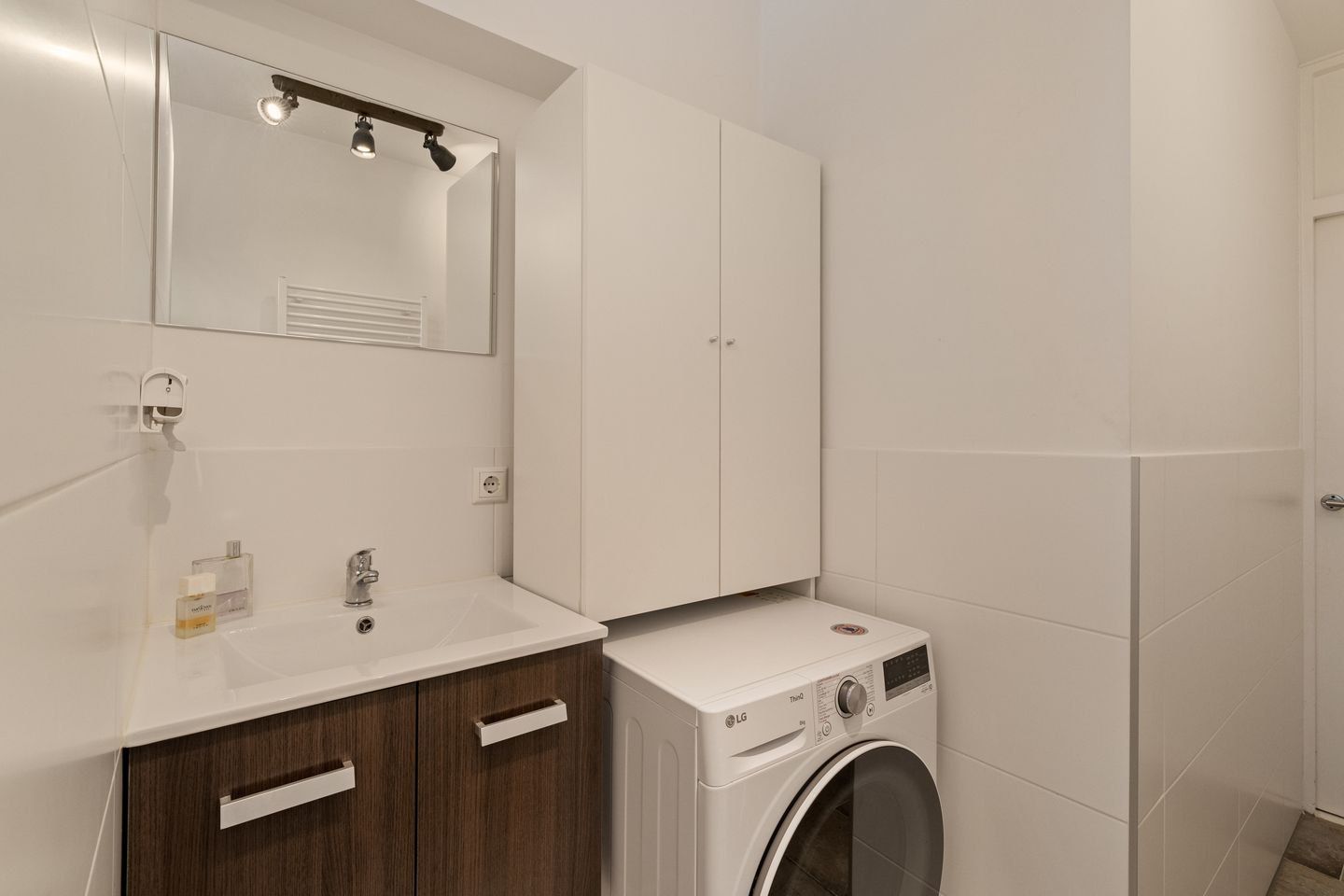 Foto 14 van Edmond Hellenraadstraat 120