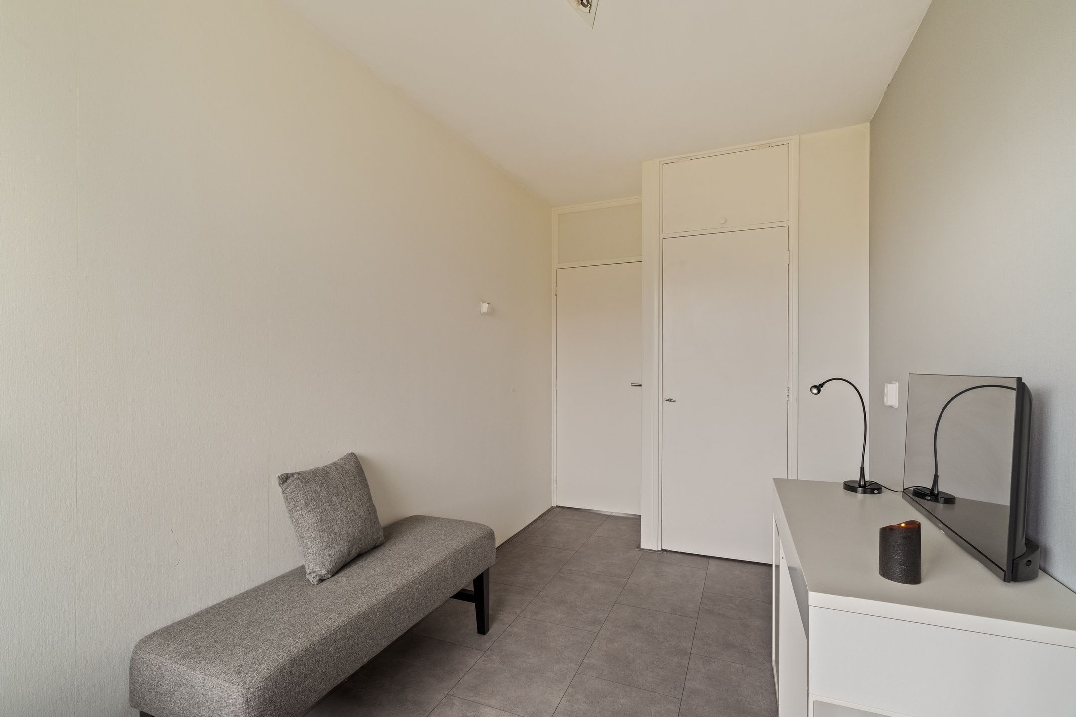 Foto 18 van Edmond Hellenraadstraat 120