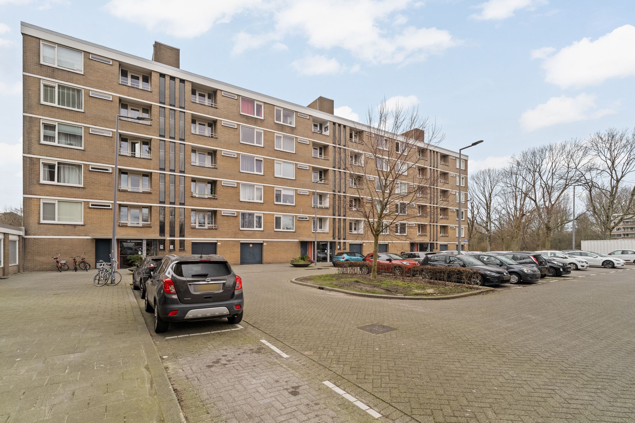 Foto 27 van Edmond Hellenraadstraat 120