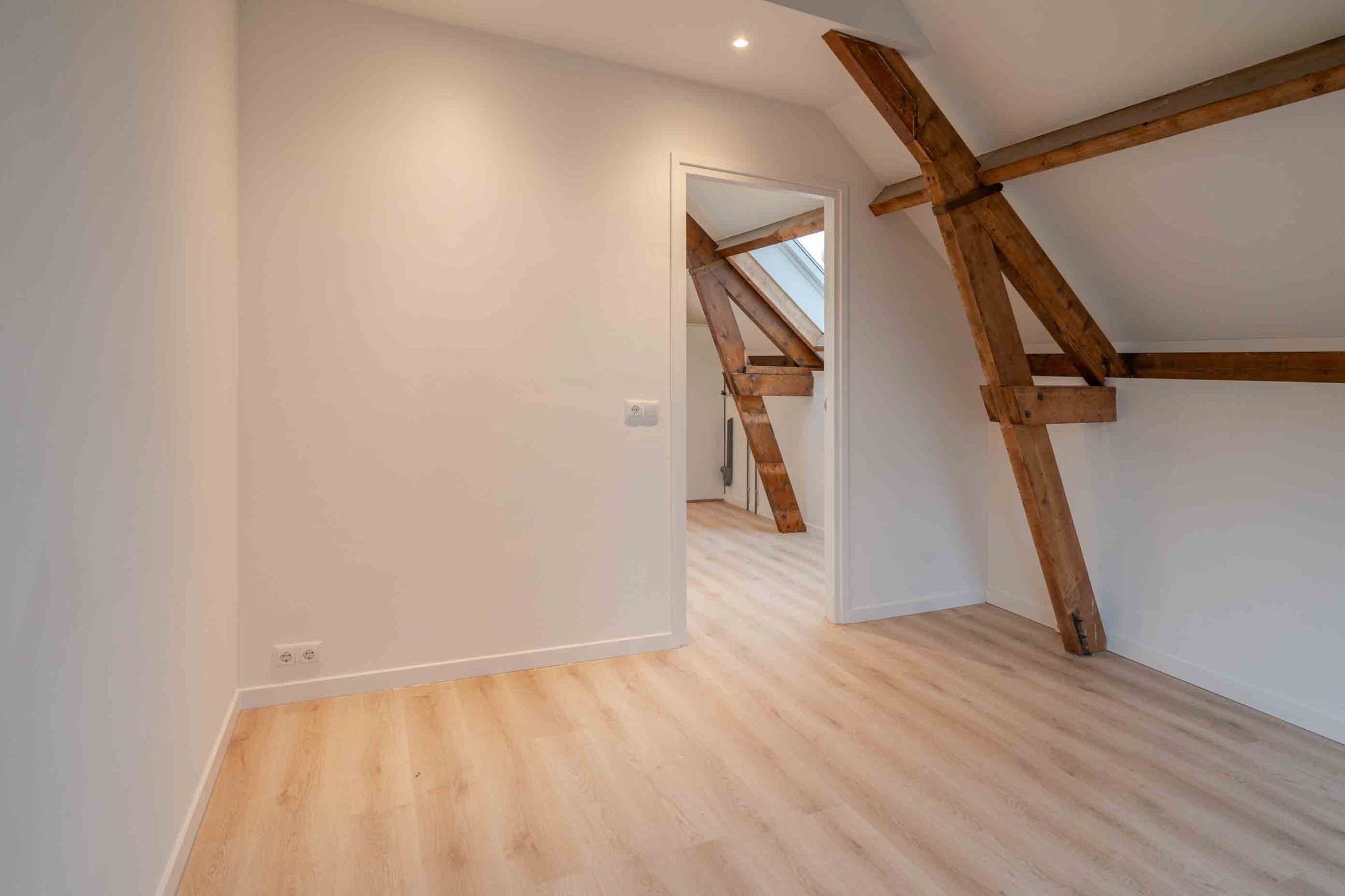 Foto 12 van Voorstreek 101-F