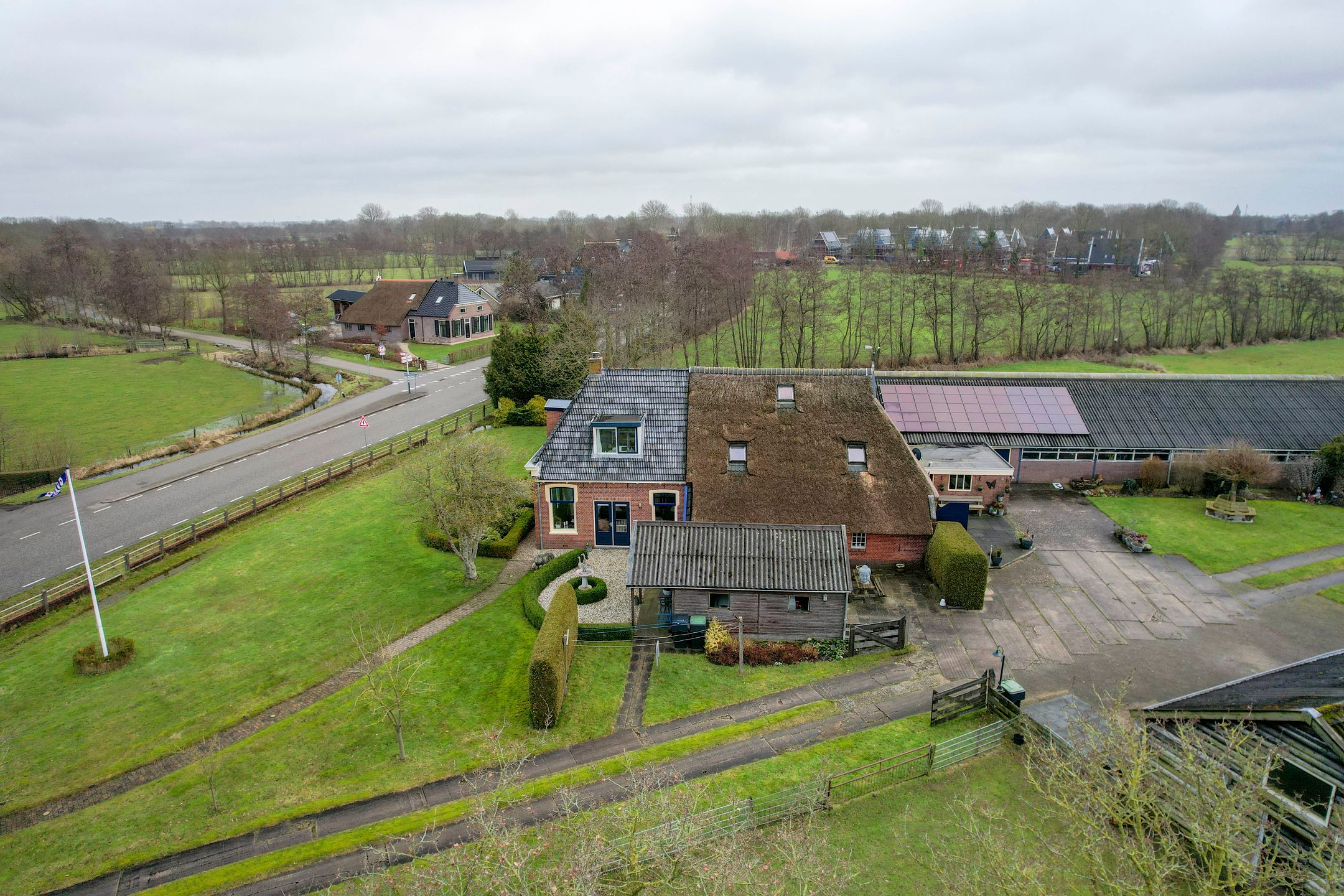 Foto 9 van W H van Heemstraweg 10