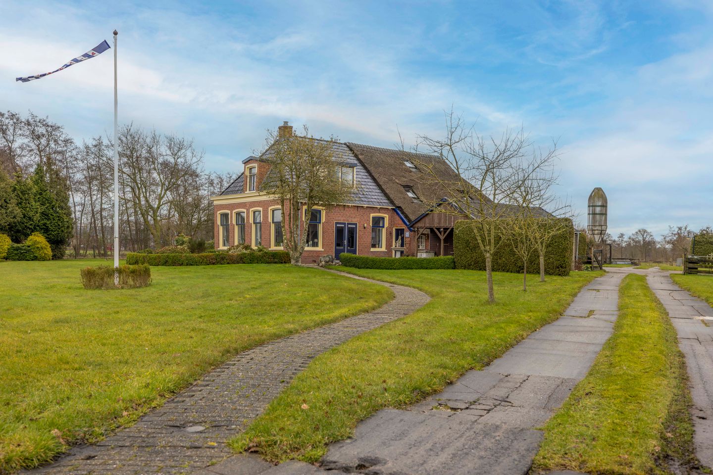 Foto 10 van W H van Heemstraweg 10